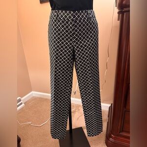 Kenar black and ivory print ankle trouser pants. Size 4